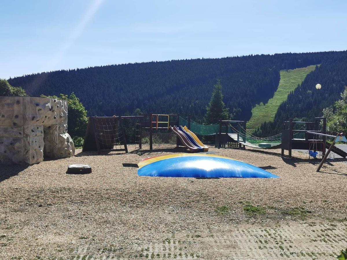 Hotel Cervenohorske Sedlo Loučná nad Desnou Kültér fotó